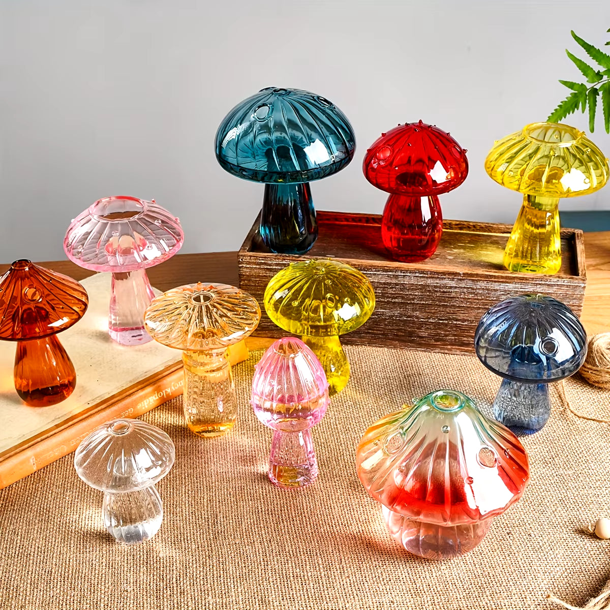 Vibrant Mushroom Hydroponic Glass Vase - Stylish Aromatherapy Decor for Living Room & Dining Table