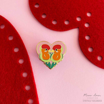 Love Birds Enamel Pin - Adorable love birds can be the perfect gift