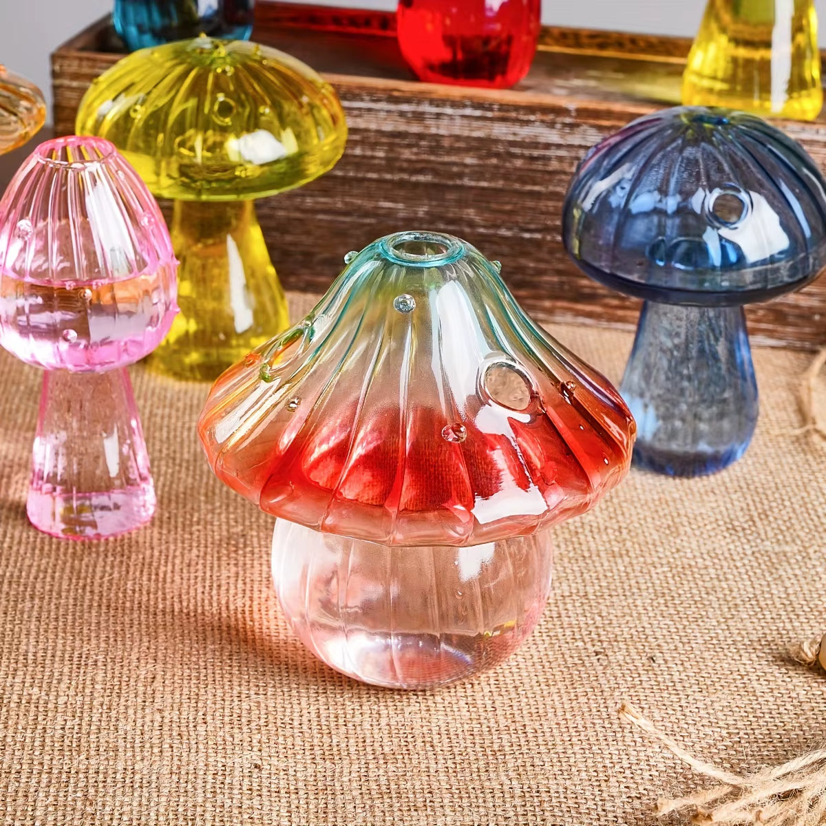Vibrant Mushroom Hydroponic Glass Vase - Stylish Aromatherapy Decor for Living Room & Dining Table