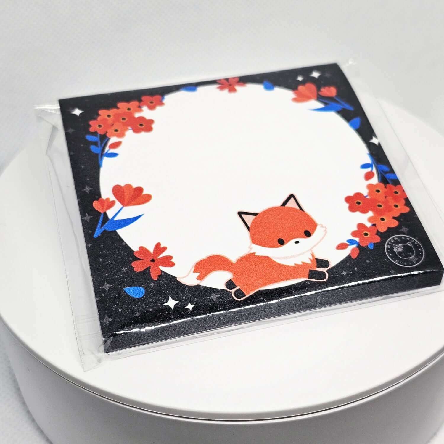 Midnight Fox Sticky notes - This is a uniquely designed sticky notepad