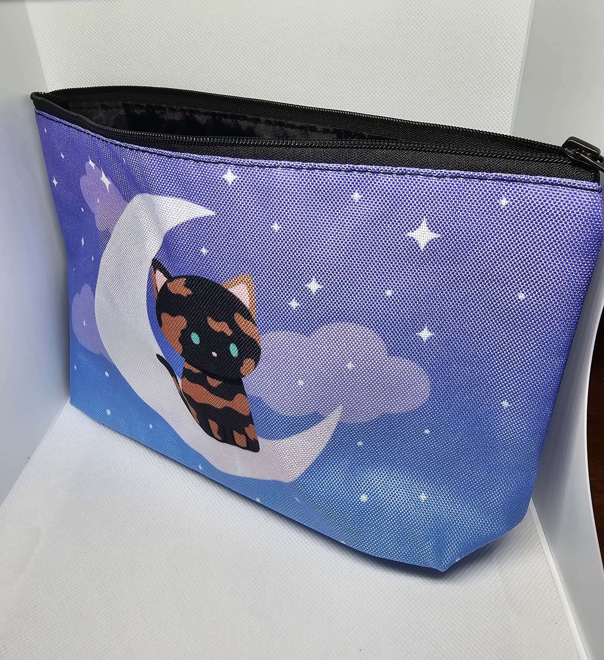 Luna moon cat bag - Tortie Cat sitting on A Moon, Canvas Zipper Bag